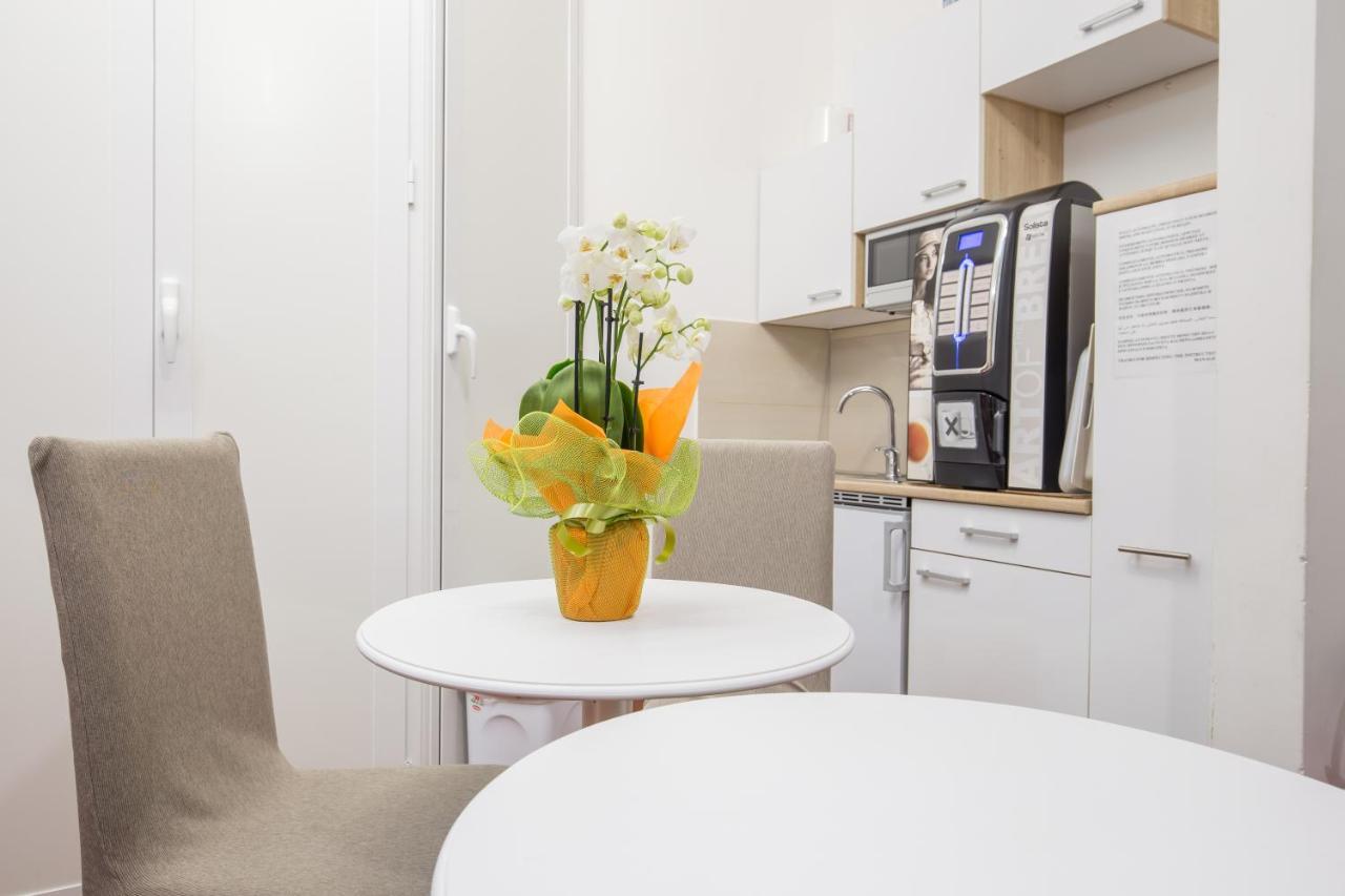 Minihotel Azzurra Rome Bagian luar foto